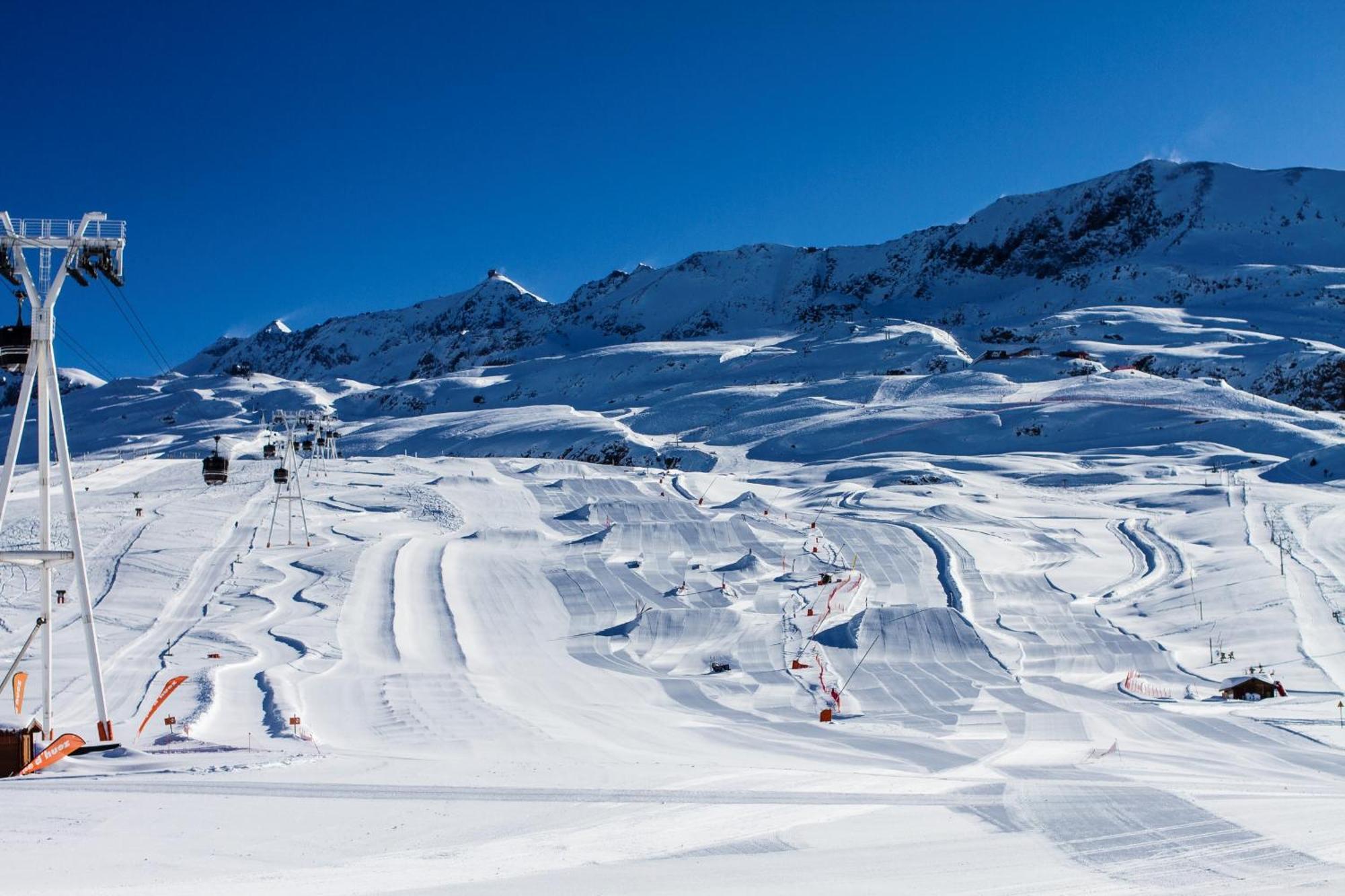 Le Pic Blanc Hotel Alpe d'Huez Luaran gambar